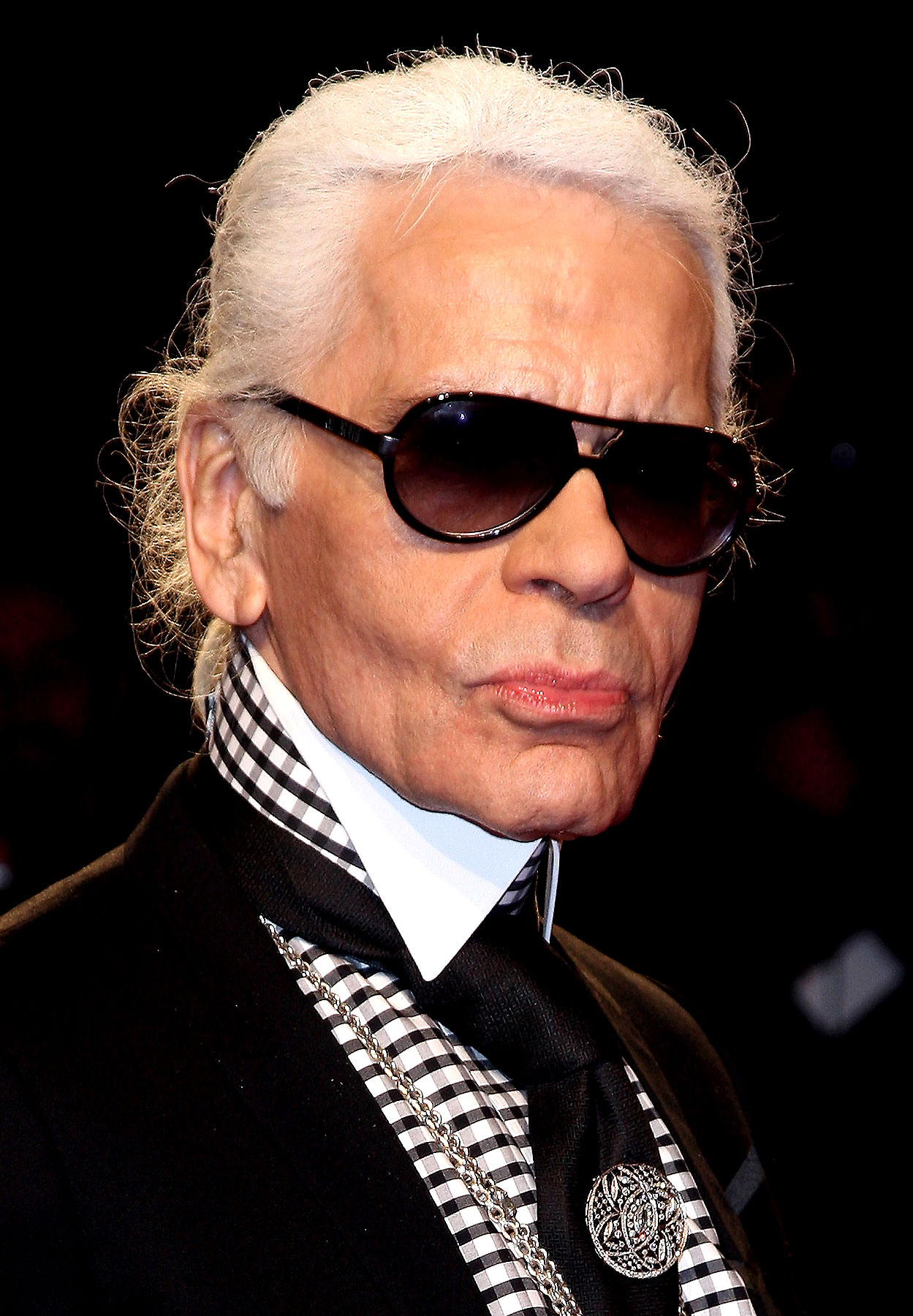 Karl Lagerfeld: el gordo cansón y su séquito homónimo