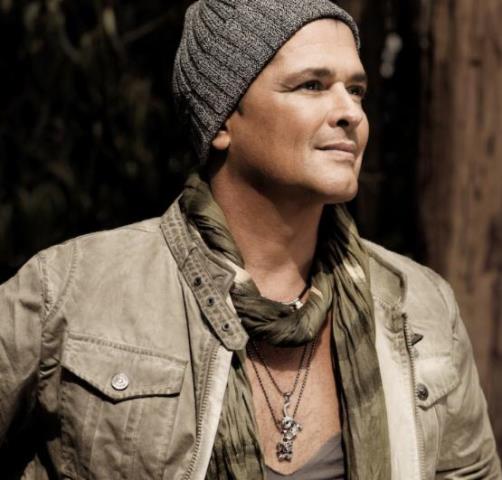 Carlos Vives cantará el himno de Coca-Cola para el mundial‏