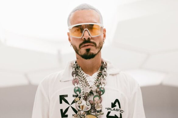 J Balvin Entre Las 100 Personas Más Influyentes  Del 2020 Por La  Revista TIME