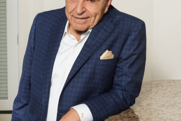 Don Francisco Debuta En CNN En Español