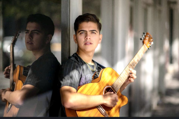 Hecho A Mano Music Recibe En Sus Filas Al Cantautor Alexis Tanguma