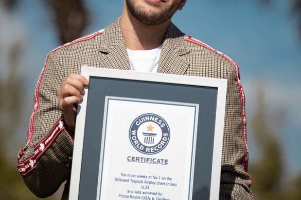 Prince Royce Celebra Su Primer Guinness World Records