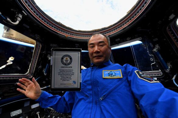Astronauta Japonés Rompe Récord