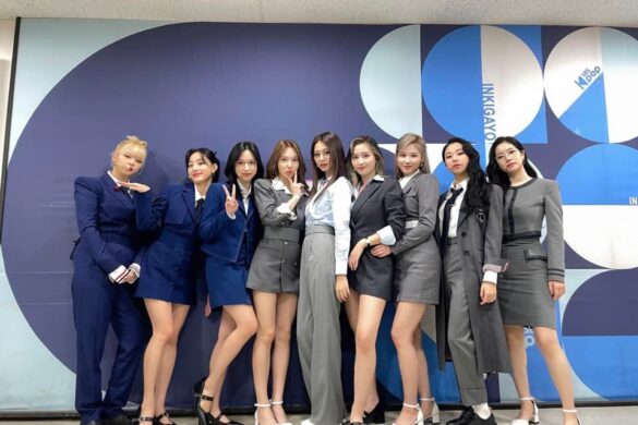 TWICE Debut At #3 On Billboard 200 Album Chart @JYPETWICE