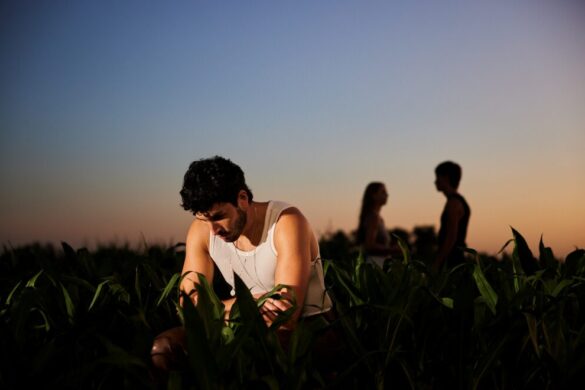 Sebastián Yatra Transforma Una Historia De Desamor En Una Obra De Arte