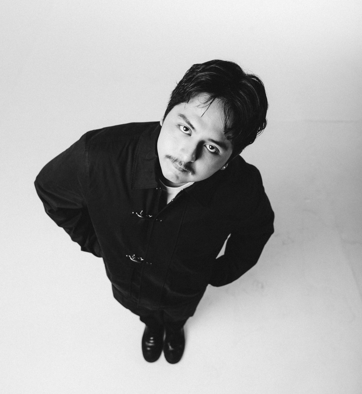 El Cantautor Mexicano Macario Martínez Presenta Su Primer Álbum